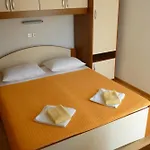 Apartman With Parking Space Starigrad, Paklenica - 25353 *