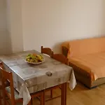 Apartman With Parking Space Starigrad, Paklenica - 25353 Starigrad-Paklenica