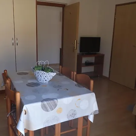 With Parking Space Starigrad, Paklenica - 25353 Apartment Starigrad Paklenica