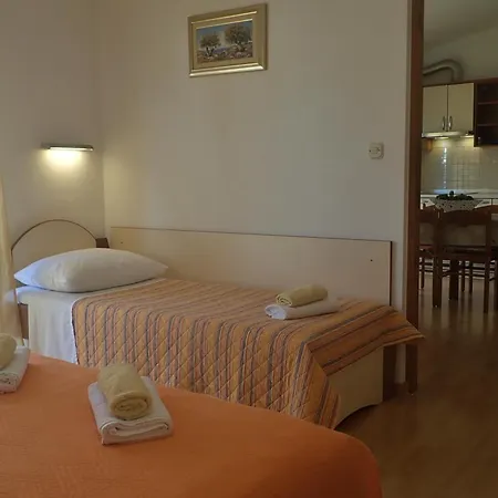 With Parking Space Starigrad, Paklenica - 25353 Apartment *